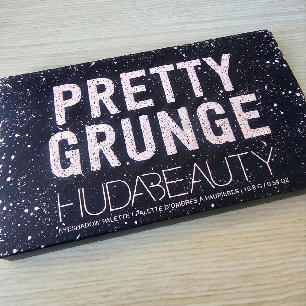 NEW✅HUDA BEAUTY Pretty Grunge